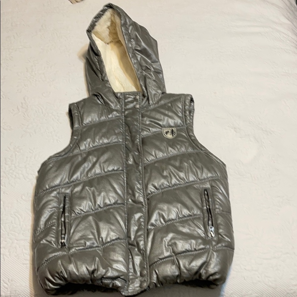 American Eagle Outfitters, Hooded Puffer Vest